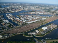 The Port of Hamburg achieves new Record Results at Sea and on Land